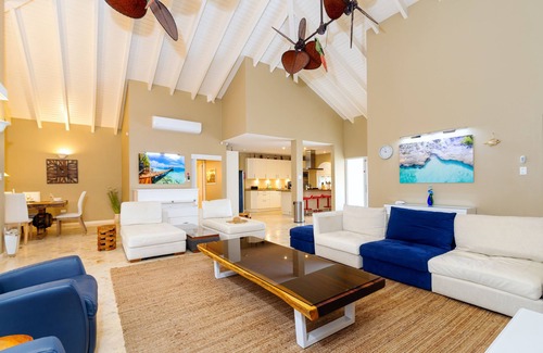 Sabana Liber Villapark Casa | Villa with pool, spa and outdoor kitchen!