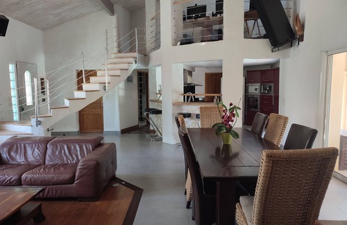Cestas Villa | Villa con Piscina Para 8 Personas