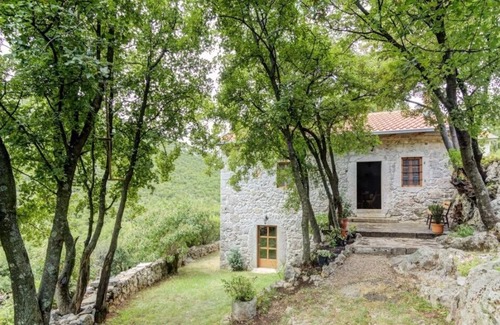 Novi Vinodolski Villa | Villa with heated pool in Kal