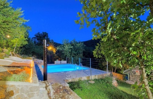 Novi Vinodolski Villa | Villa with heated pool in Kal