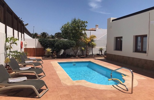 Caleta de Fuste Villa | Villa con piscina privada climatizada