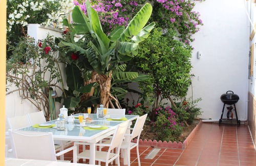 Torreblanca Villa | Villa con piscina privada de agua salada y vistas al mar