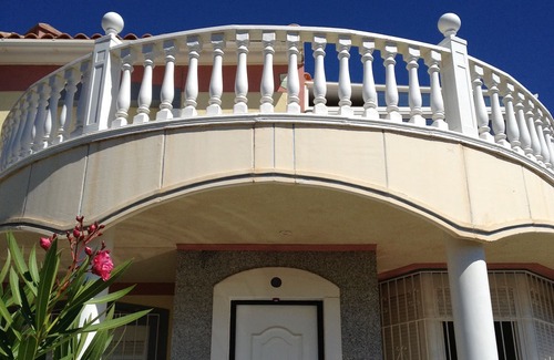 Los Altos Casa | Villa con piscina privada y vistas al mar.