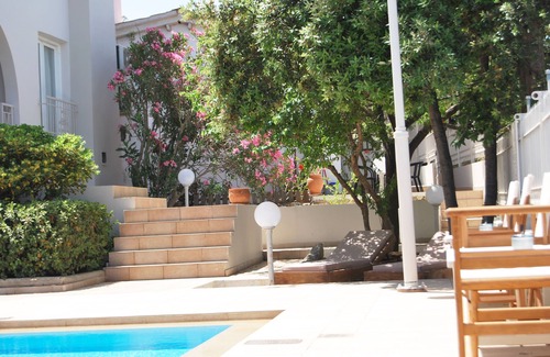 Chorafakia Villa | Villa con piscina privada y asombrosas vistas al mar - Chrysiida Luxury Suites