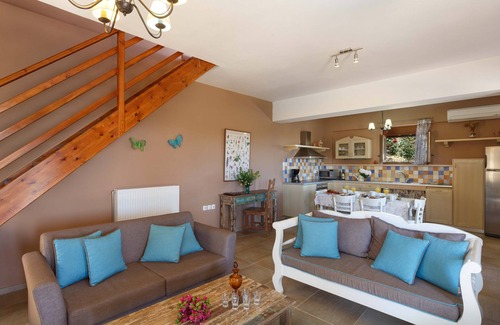 Rethymno Villa | Impresionantes vistas al campo y al mar para familias y parejas con piscina privada