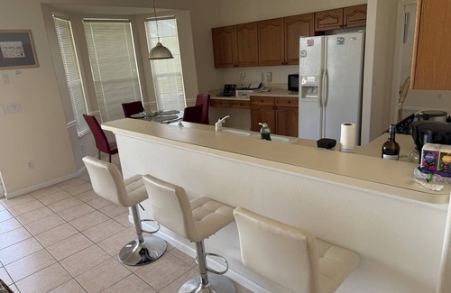 Weston Hills Villa | Villa con piscina privada y jacuzzi, idealmente situada para unas vacaciones en Florida