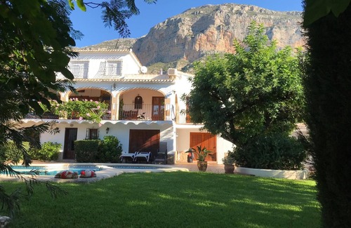 Montgo de Toscamar Villa | Villa con piscina privada situada en el magnífico parque nacional de la montaña del Montgó