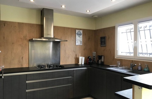 Elne Villa | Villa con piscina privada, AC, 3 hab, jardín, parking y WIFI en Elne