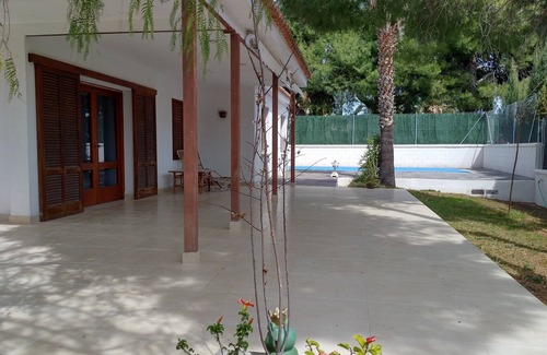 Benicassim Casa | Villa con piscina privada cerca de la playa
