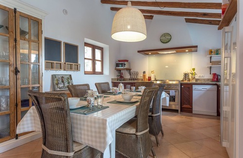 Deia Villa | Villa con piscina privada, montañas, mar y Opiniones de la iglesia