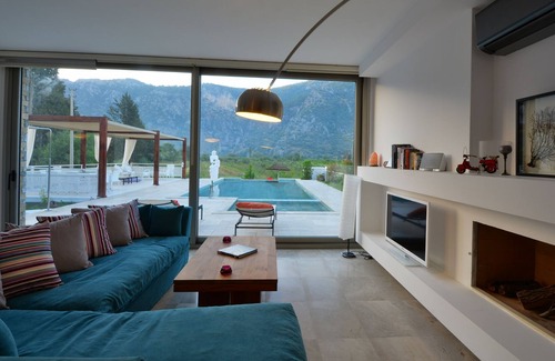 Dalyan Villa | Villa con piscina privada y vista panorámica a la montaña