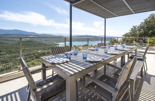 Coti-Chiavari Villa | Villa with sea view and heated pool in Coti-Chiavari
