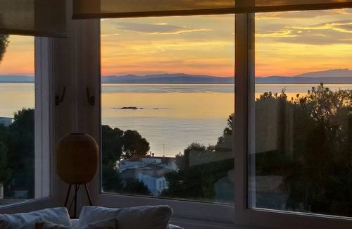 Almadraba-Canyelles Villa | Villa con vista al mar a 150 m de la playa , ubicación privilegiada
