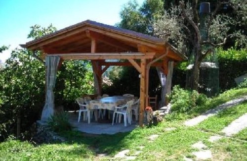 Griante Casa | Villa con vistas al lago y al jardín inmerso en el parque natural de San Martino