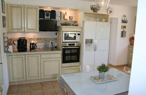 Grezet-Cavagnan Casa | Villa with swimming pool in New Aquitaine
