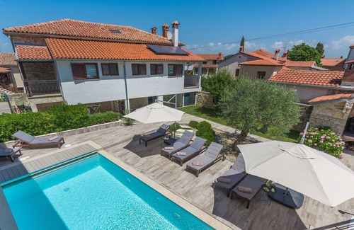 Rovinjsko Selo Cabaña | Villa con piscina para hasta 10 personas ubicada en Rovinjsko Selo