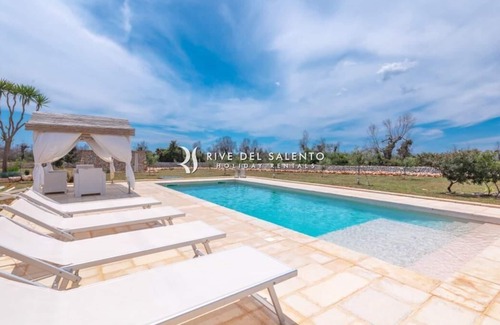 Salve Villa | Villa with swimming pool and large garden 6 km from Pescoluse