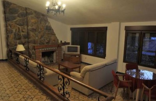 Barrio de la Vega Casa | chalet con pista de tenis,piscina,jardin