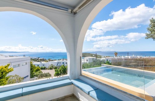 Agios Ioannis Apartamento | Villa with View of Agios Ioannis and Pool with Jacuzzi