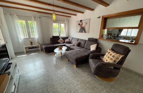 Els Poblets Casa | Villa con WiFi, 3 dormitorios, 2 baños, 4 aires acondicionados, chimenea y piscina ...