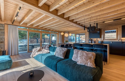 Ortheuville Casa | Villa Wood - Gîte 10 Personnes à Tenneville