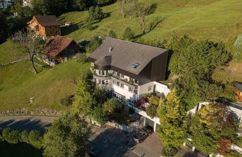 Hergiswil Apartamento | Villa Ysara, Pool Villa with lake Lucerne View