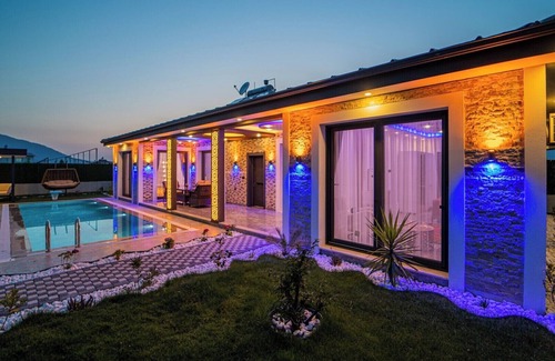 Fethiye Villa | Villa Zahiden -Centrally located villa with private pool