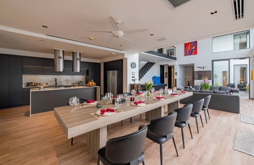 Cherngtalay Villa | Villa Zamani es el alojamiento de vacaciones lujoso más moderno de Tailandia...