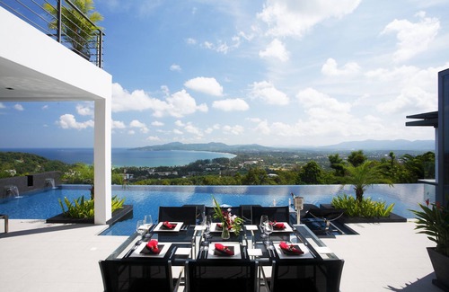 Cherngtalay Villa | Villa Zamani es el alojamiento de vacaciones lujoso más moderno de Tailandia...