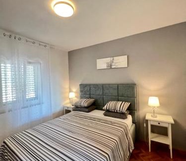 Businci Apartamento | Villa Zen Trogir - Apartment Trogir Heated pool, EV Type 2