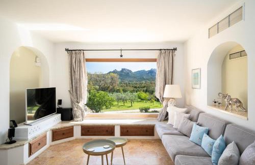 Arzachena Villa | Villa Zenith by Klodge