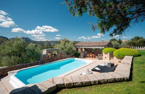 Arzachena Villa | Villa Zenith by Klodge