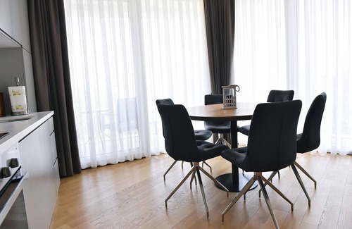 Opatija Apartamento | Villa Ziza con seis apartamentos de lujo, terraza en la azotea y piscina, garaje