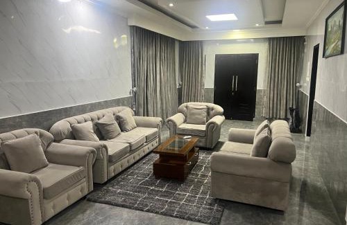 Cisarua Chalet De Esquí | villa zmurda