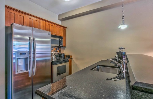 Olympic Valley Condominio | Village at Squaw Valley - 1BR - Ski-in Ski-out, último piso, unidad final