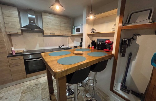Larroque-Toirac Casa | VILLAGE COTTAGE
