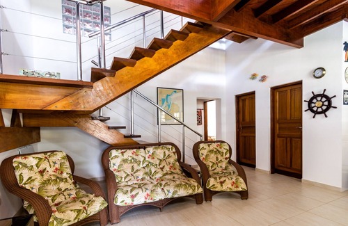 Jardim Capricornio Casa | Casa de pueblo a 100 metros de la playa!