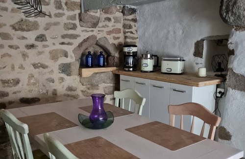 Lizieres Casa | Village house at the gateway to Creuse