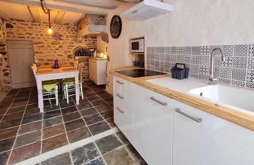 Lizieres Casa | Village house at the gateway to Creuse