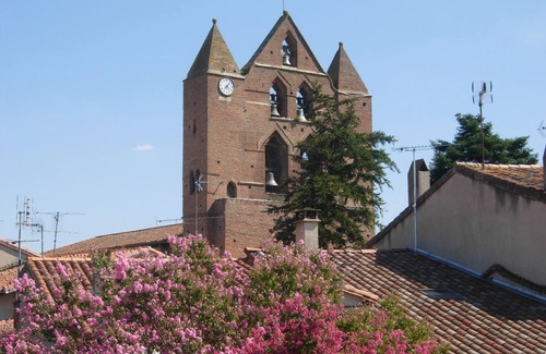Baziege Apartamento | village house