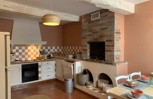 Niozelles Casa | Village house in Provence with lovely 2-bedroom roof terrace
