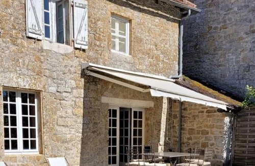 Strenquels Casa | casa de pueblo con piscina