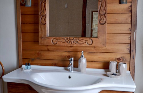 Zebbug Cama Y Desayuno | Village Knights Accommodation