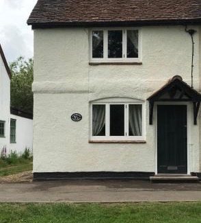Bretford Casa | Village period cottage