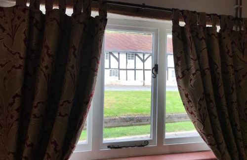 Bretford Casa | Village period cottage