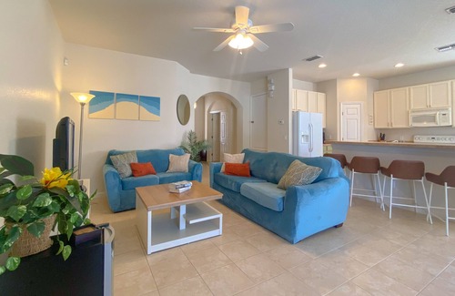 Trafalgar Village Casa | Village Resort close to theme parks! Family vacation home with Club House