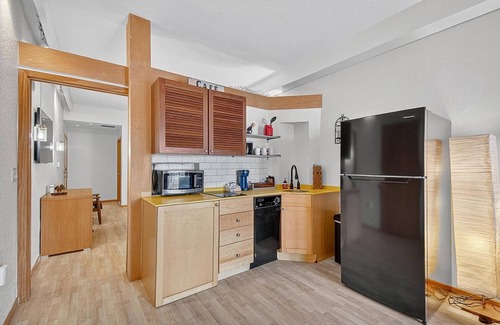 Palm Coast Condominio | Village View Condo | European Village | Minutes to Beach, Shops & Dining