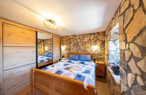 Donje Polje Casa | Village Villa Dobrski Dvori