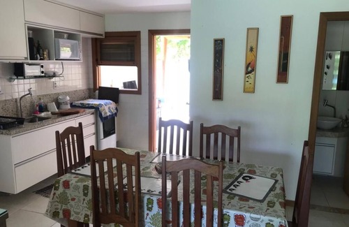Itacimirim Apartamento | VILLAGE WITH FOUR SUITES, NEAR THE BEACH, VERY GREEN AND TRANQUILITY