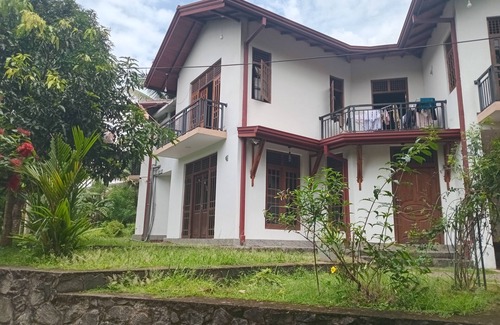 Kegalle Apartamento | Villagesight